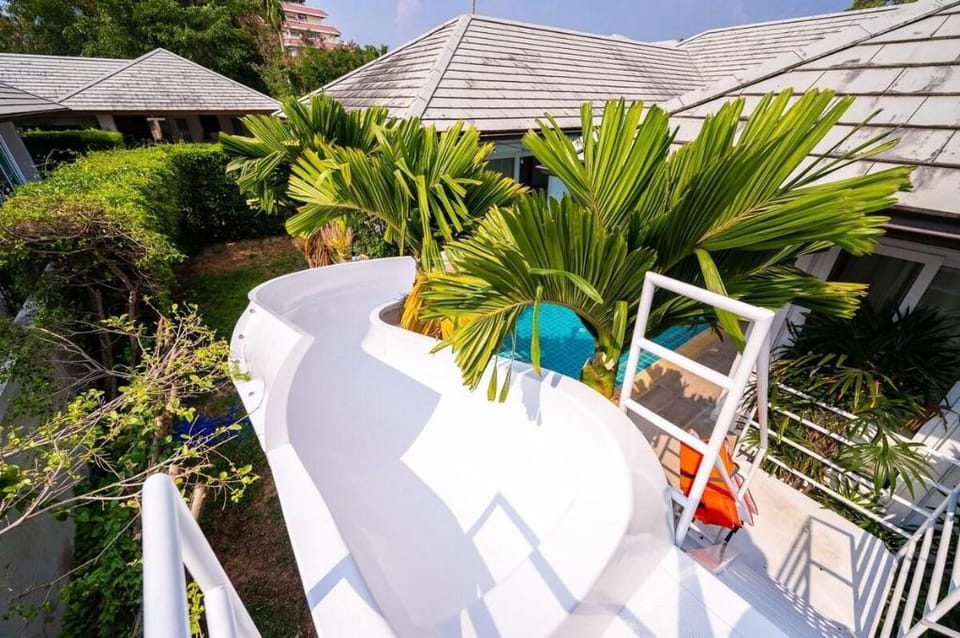 Sorrento Private Pool Villa•4BR•PATTAYA Vacation rental in Chon Buri Changwat