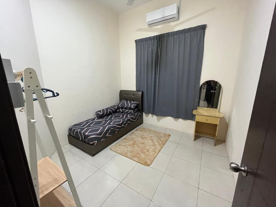 Hakim Harmoni Homestay Air Hitam Vacation rental in Johor