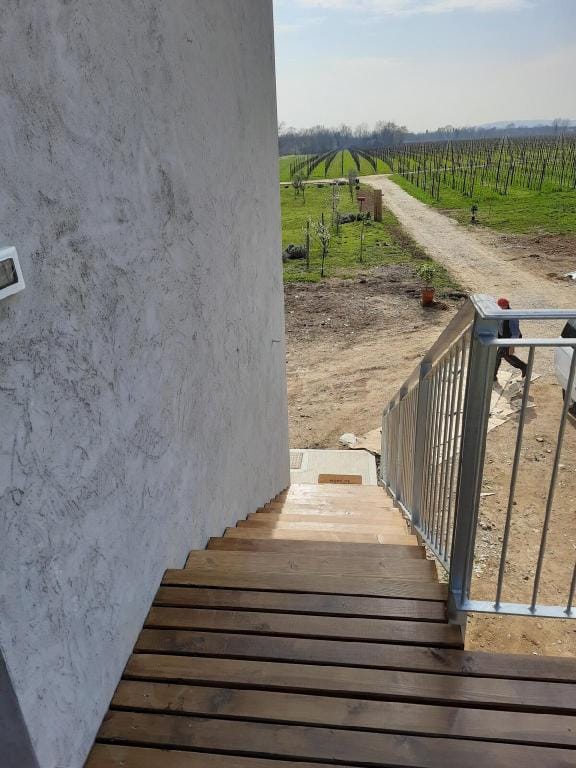 Zafferano, Modern Apartment with Vineyard views! Apartment in Friuli-Venezia Giulia