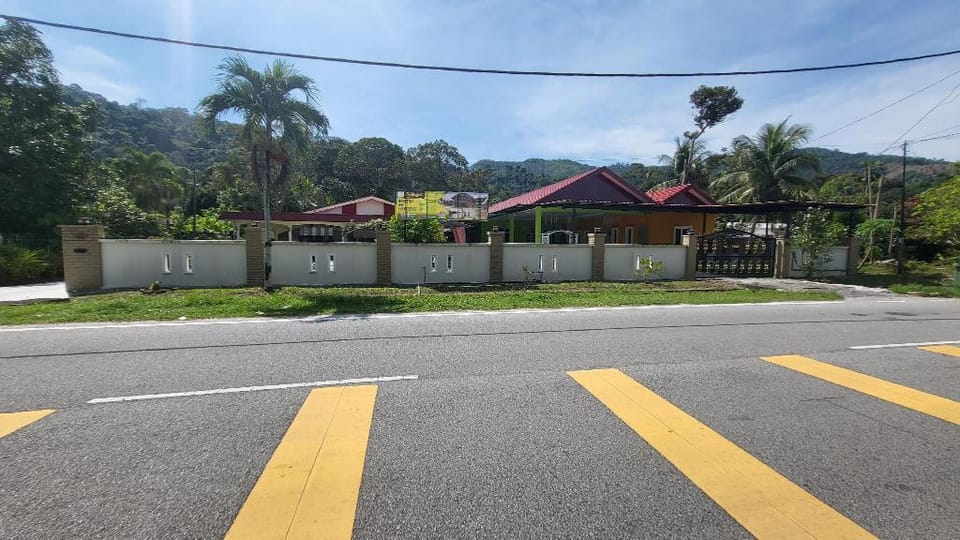 Sri Malati Homestay and Event Space Vacation rental in Bayan Lepas