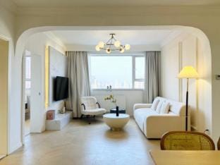 Garden-Side Family Home, Spacious 4BR Apartment in Shanghai
