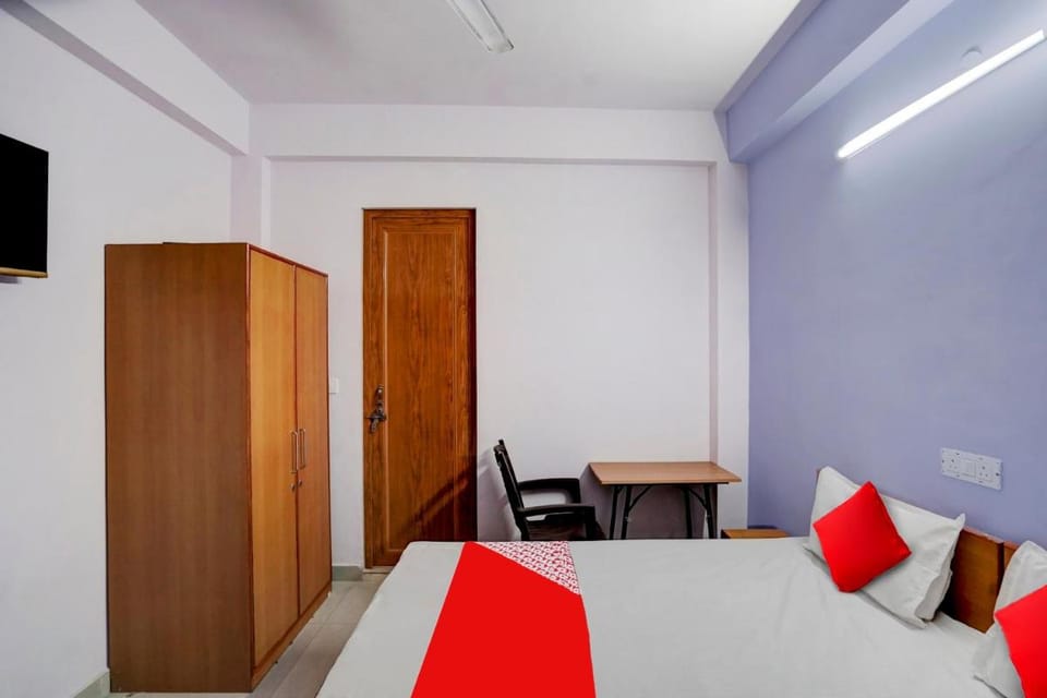 Hotel O Wamson Living Classic Vacation rental in Noida