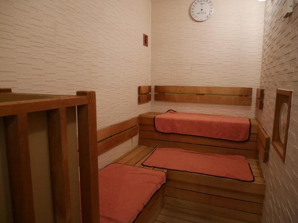HOTEL GLANY'S KUMAGAYAEKIMAE Hotel in Saitama Prefecture
