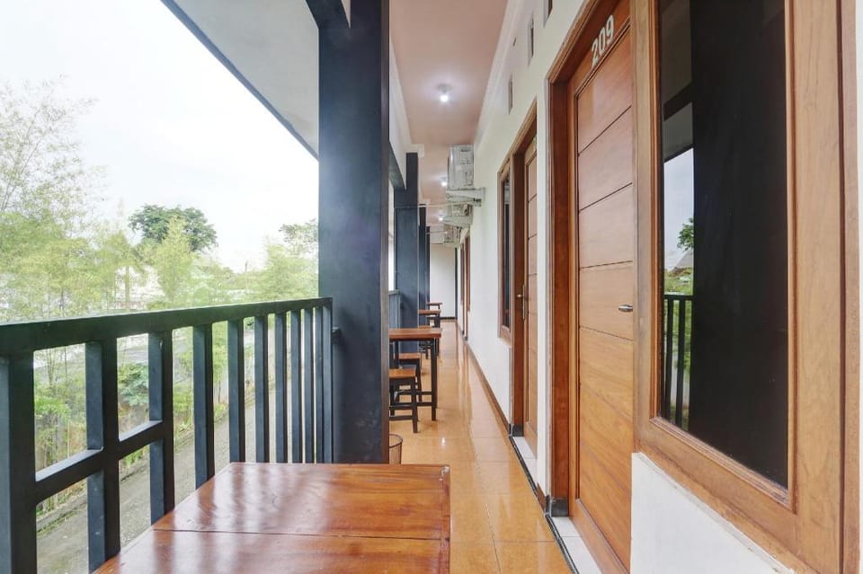OYO 90807 Hotel Wisma Ck Hotel in Indonesia