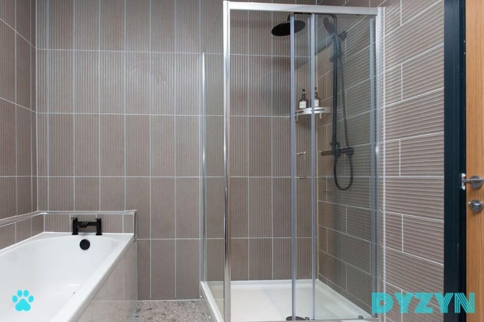 The Old Tartan Apartments 17 Vacation rental in Swansea