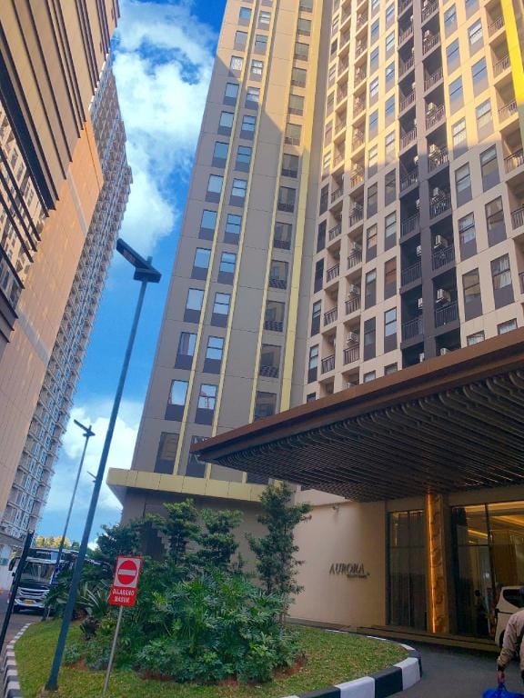 Apartemen Transpark Cibubur by Nusalink Hotel in West Java