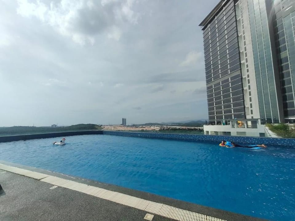 Walk to Legoland #High-end and Affordable# D Pristine #The apartment is opposite Legoland. Apartment in Johor