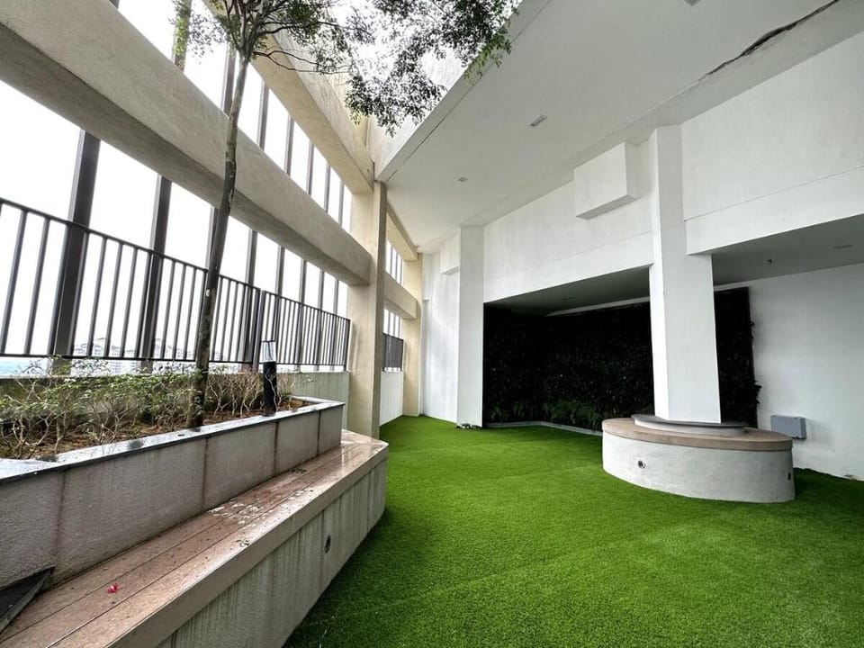 Paradigm Mall Unit For 4Pax - Netflix Wi-fi Apartment in Johor Bahru