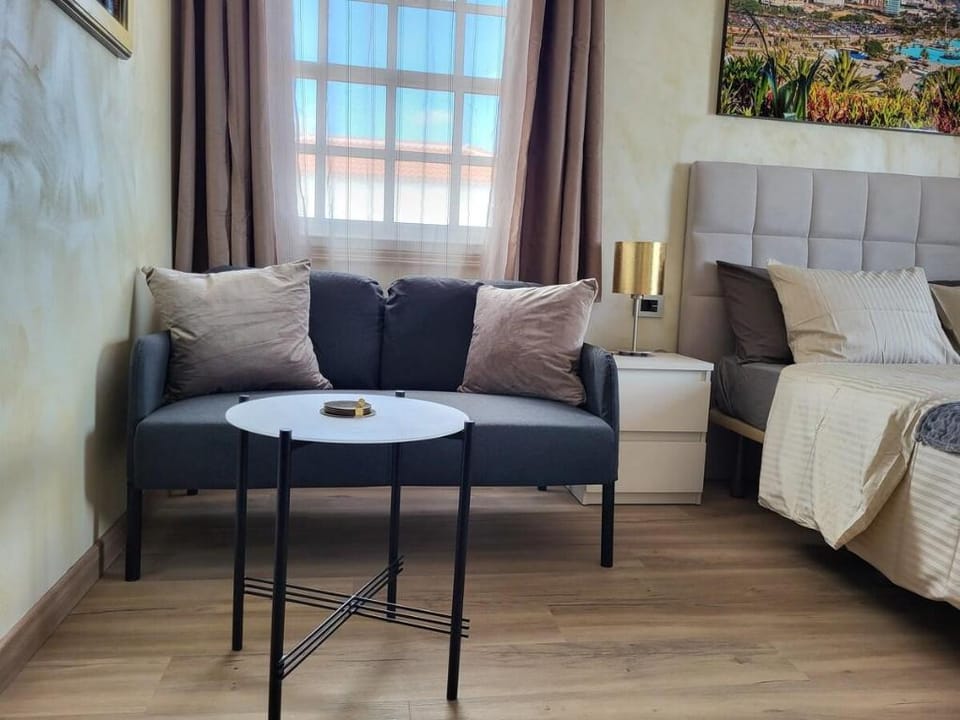 MaraVillas de Tenerife - Studio Flat 1st Floor Apartment in Abona