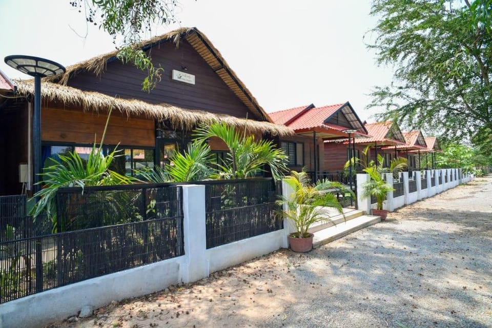 Peaceful Private Wooden Bungalow With Garden View Vacation rental in Krong Siem Reap