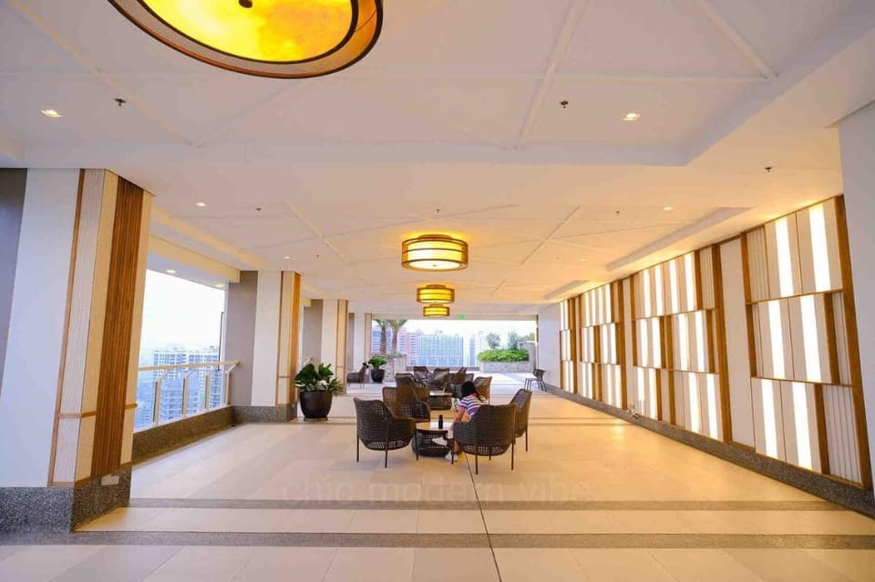 Chic Modern Vibe Condo near BGC, Ortigas & Makati Apartment in Mandaluyong