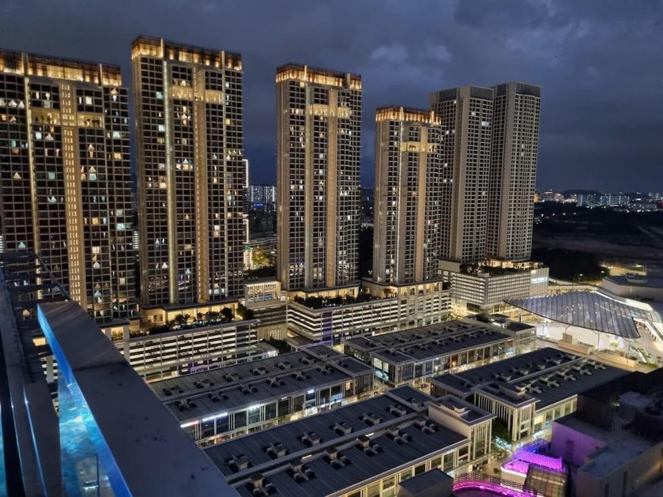 FREE Parking REVO 2Bedrooms Bukit Jalil L13A Apartment in Federal Territory of Kuala Lumpur