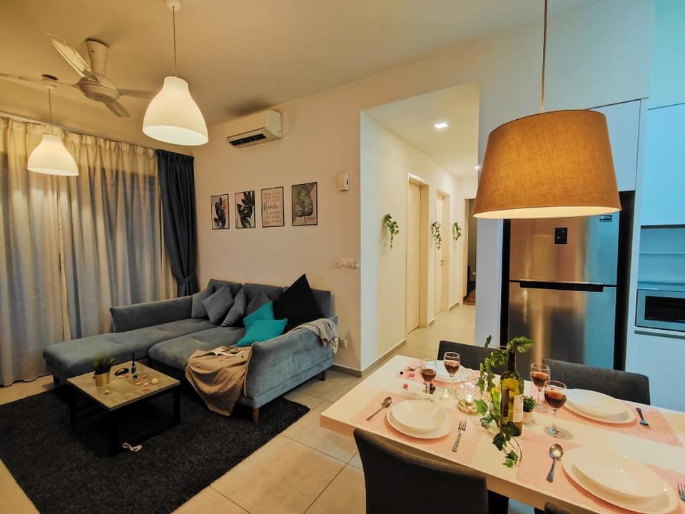 KL Midvalley Luxury Suites Apartment in Petaling Jaya