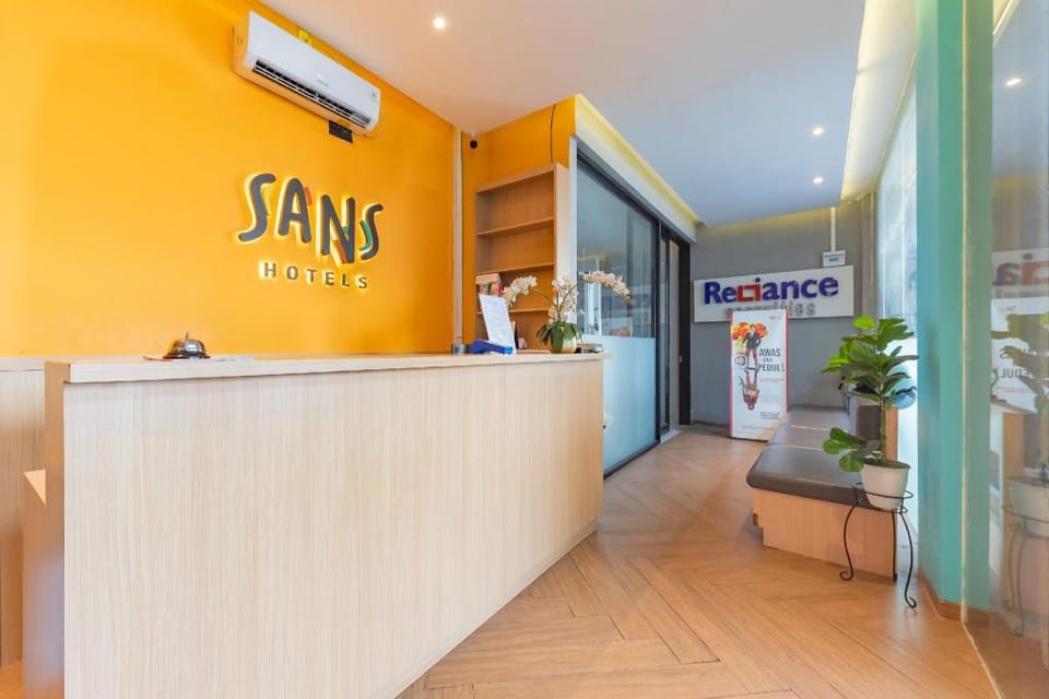 Sans Hotel Bobosini Malang by RedDoorz Hotel in East Java