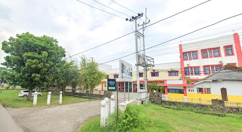 Urbanview Hotel Istana Bangun Jagad Indramayu by RedDoorz Hotel in West Java