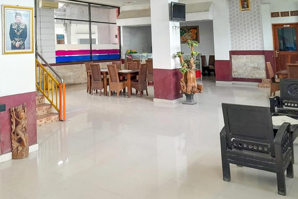 Urbanview Hotel Istana Bangun Jagad Indramayu by RedDoorz Hotel in West Java