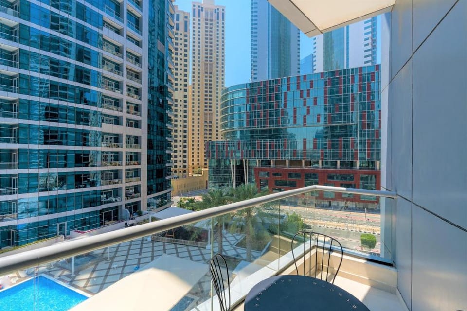 Gorgeous 1B with Balcony in Dubai Marina Apartment in Dubai