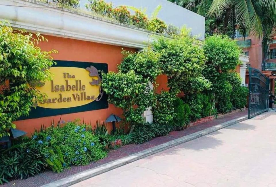 C2 Isabelle Garden Villas Apartment in Paranaque