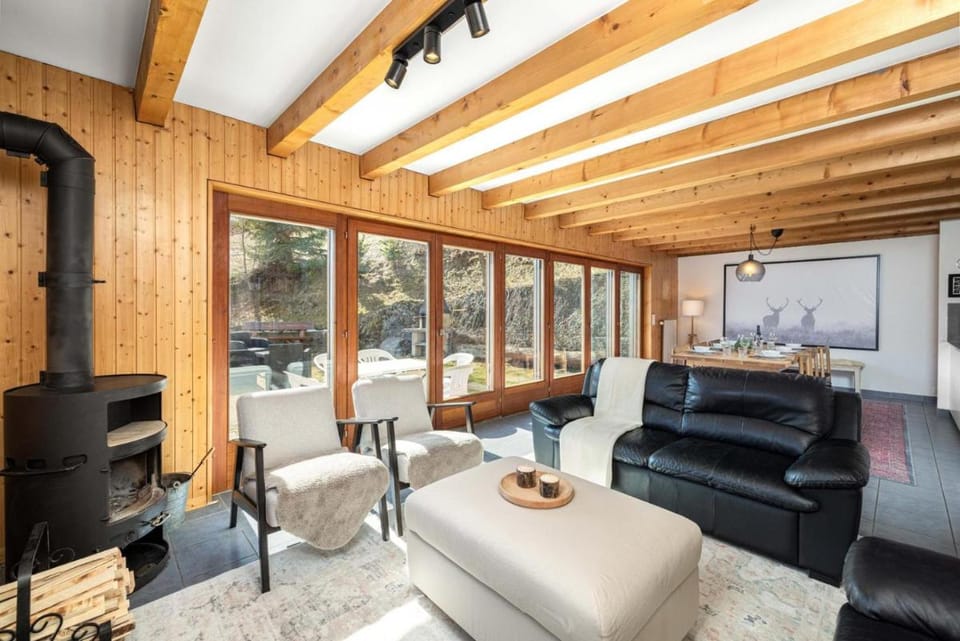 Chalet Theo Family retreat Contemporary design Chalet in Riddes