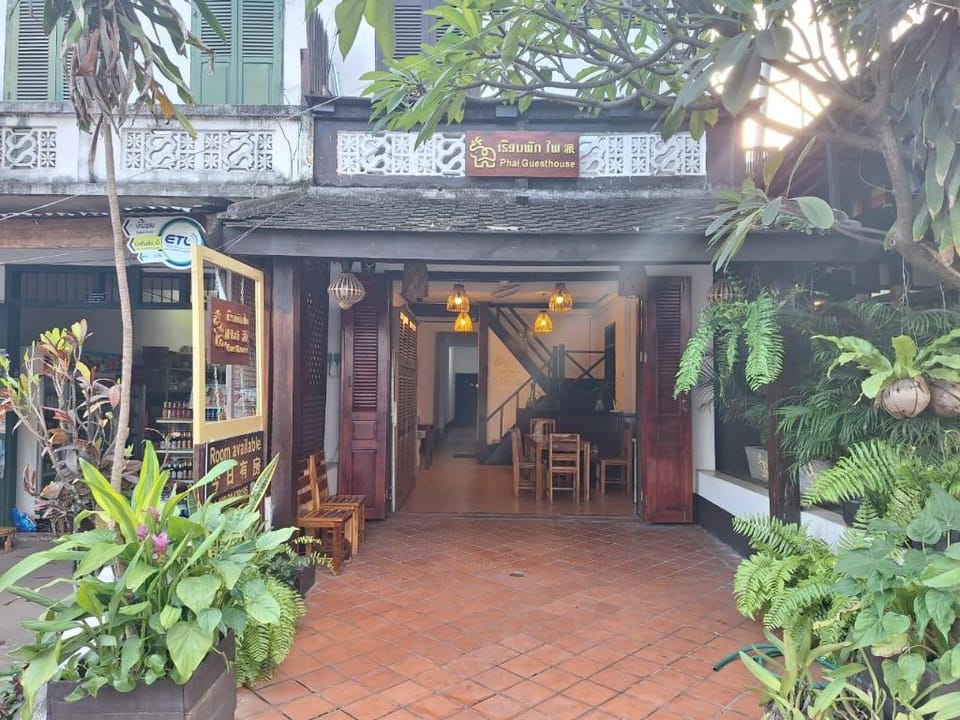 PHAI GUESTHOUSE Bed and Breakfast in Luang Prabang