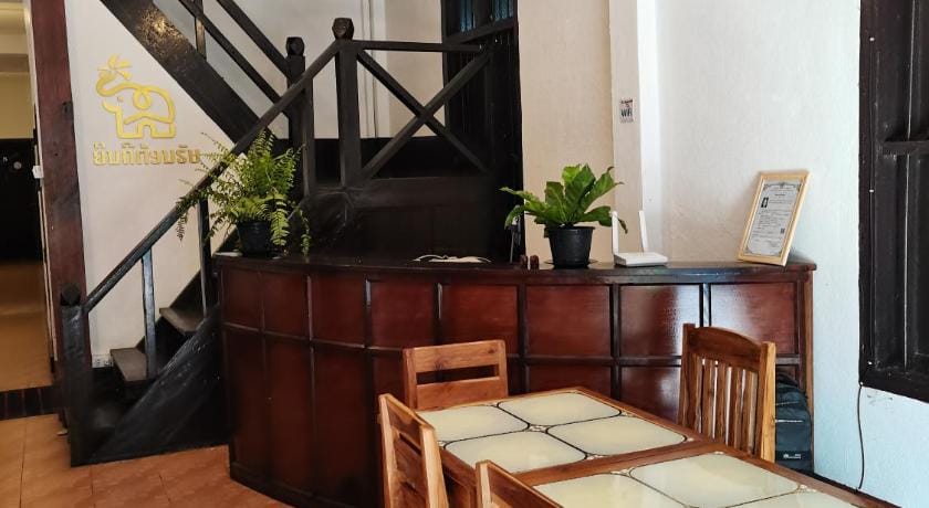 PHAI GUESTHOUSE Bed and Breakfast in Luang Prabang
