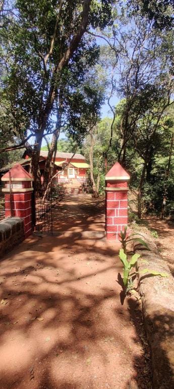 Shiamak Bungalow - 3BHK Homestay in Matheran   Vacation rental in Maharashtra