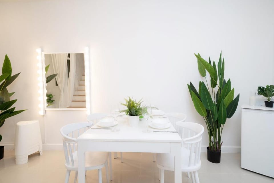 Pattaya芭提雅市中心4卧全新别墅 Villa in Pattaya City