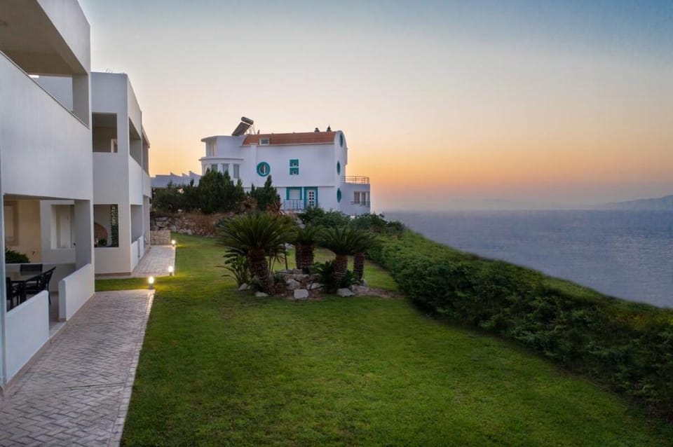 Island Hills - Helios Apartment in Rhodes