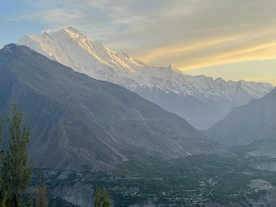 Osho Beyaak  Apartment in Pakistan