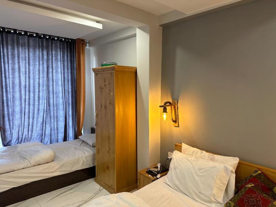 Osho Beyaak  Apartment in Pakistan