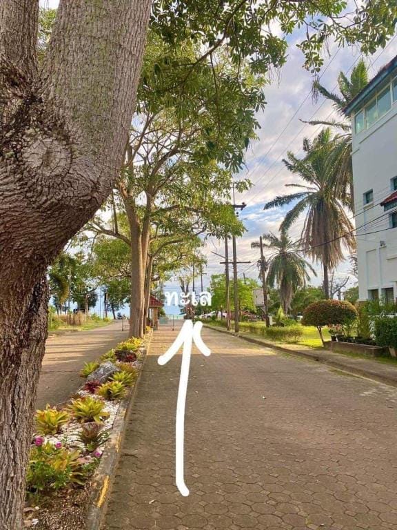 Pไพน์เนอรี่พาร์คบีช ริมหาดสวนสนระยอง Vacation rental in Chon Buri Changwat