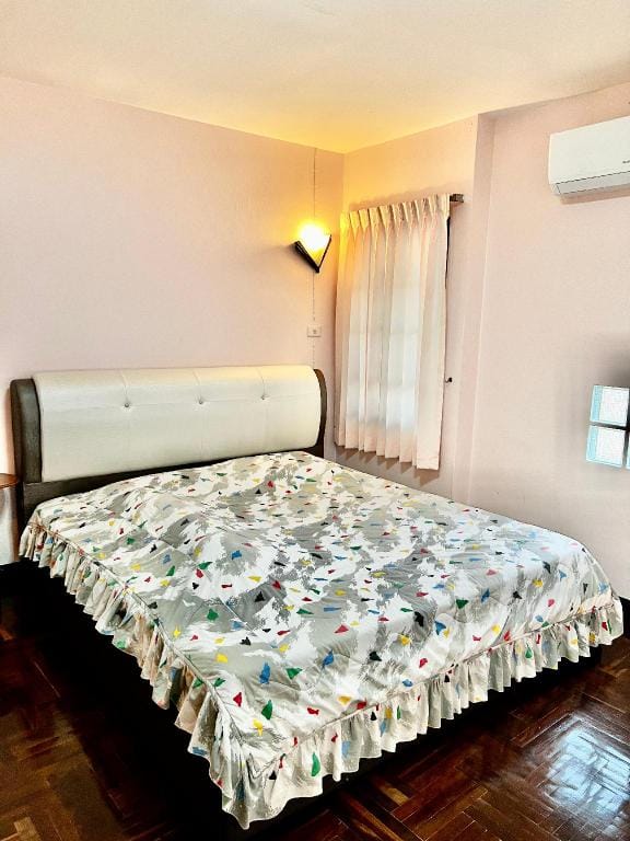 pไพน์เนอรี่พาร์คบีช บ้านพักริมหาดสวนสน Vacation rental in Chon Buri Changwat