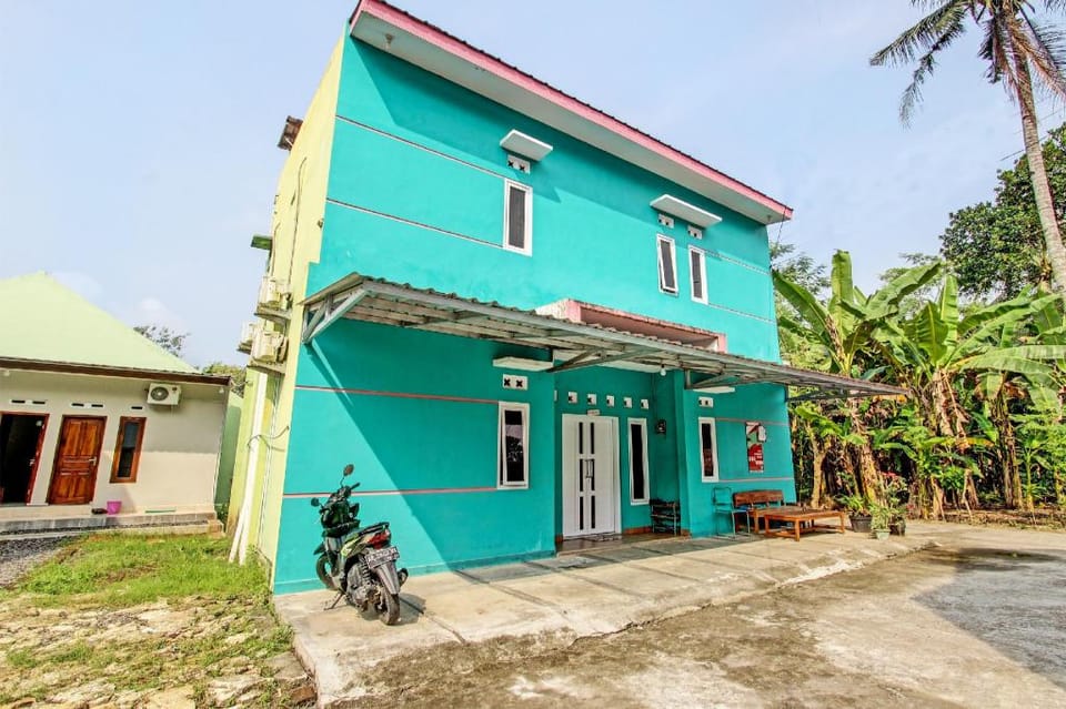 Hotel O Guest House Inayah Syariah Hotel in Special Region of Yogyakarta