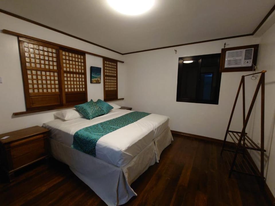 BALE B&B, BISTRO & CAFE Villa in Angeles