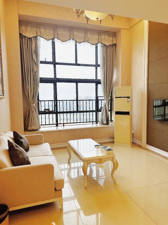 GuangZhou HanXi Changlong Station Duplex Apartment in Guangzhou