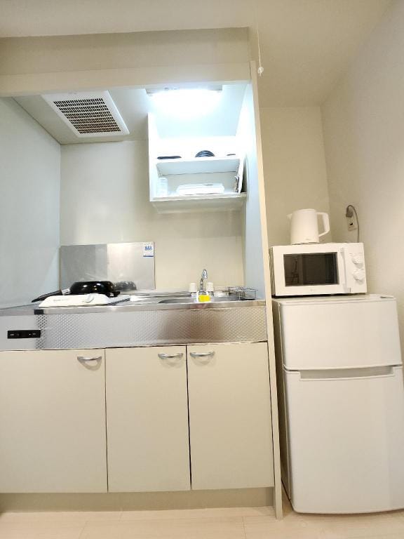 Cocone House Tengachaya, Private Room, 2 Subway Stations from Namba dotonbori, Free Wi-Fi Apartment in Osaka