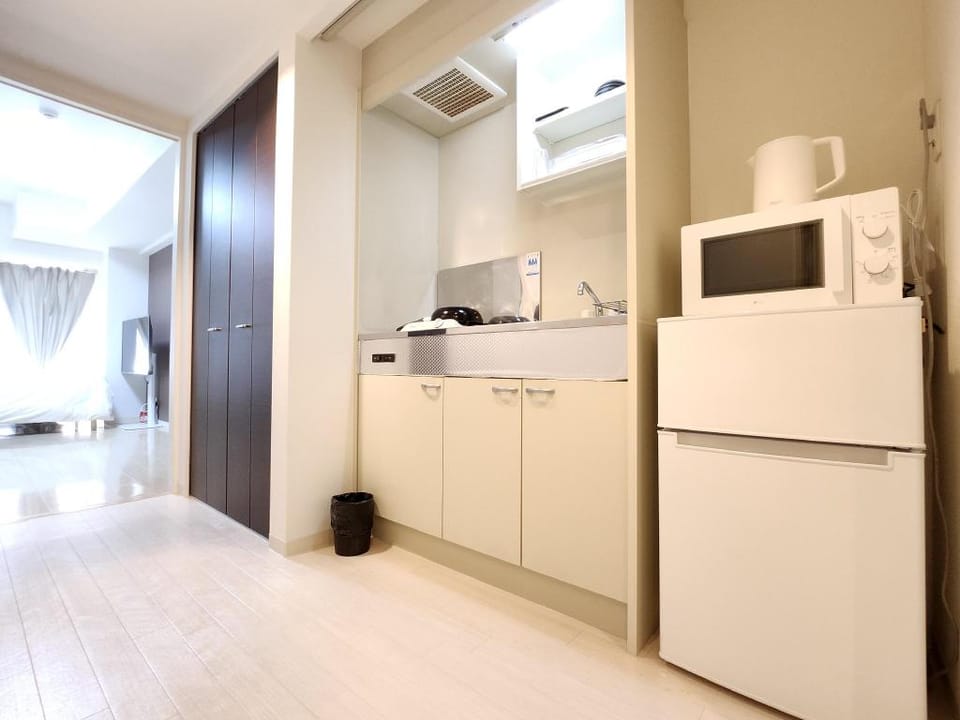Cocone House Tengachaya, Private Room, 2 Subway Stations from Namba dotonbori, Free Wi-Fi Apartment in Osaka