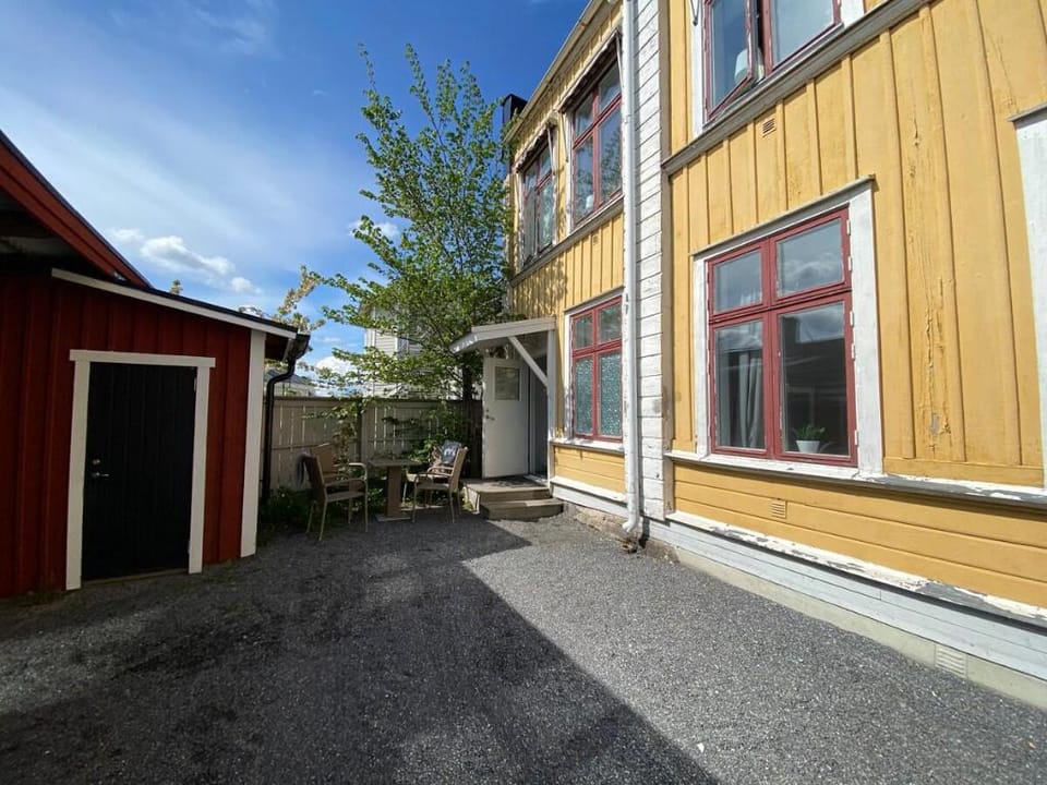 Renoverad central lägenhet, utsikt mot Domkyrka Apartment in Sweden