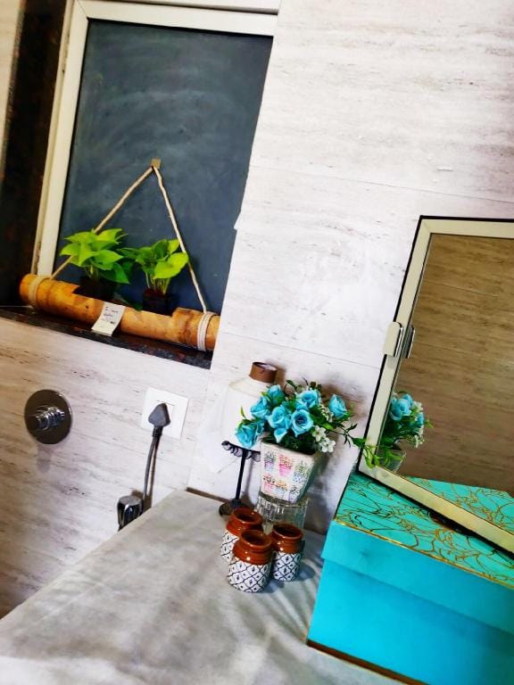 Cozy suite near Borivali Vacation rental in Mumbai