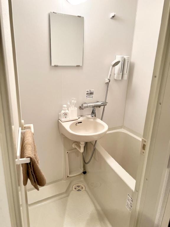 CoconeHouseTengachaya 난바도톤보리 지하철2정거장 단독객실 무료wifi B Apartment in Osaka