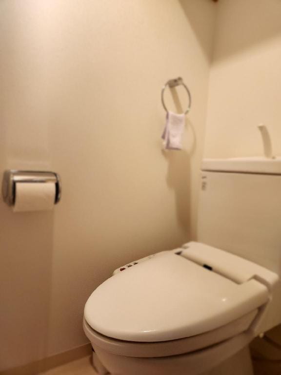 CoconeHouseTengachaya Namba Dotonbori 2 Subway Stops Private Room Free Wi-Fi C Apartment in Osaka