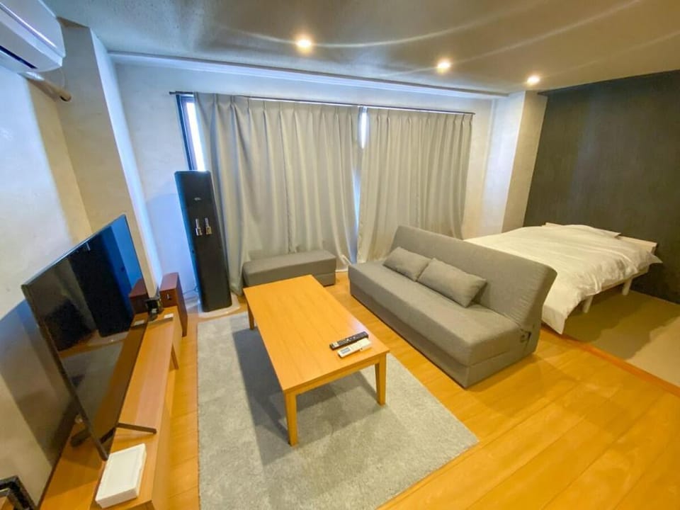 Apartment Goto ["Comfortable Living" Concept] Spacious One-Floor Casual Interior. Vacation rental in Japan