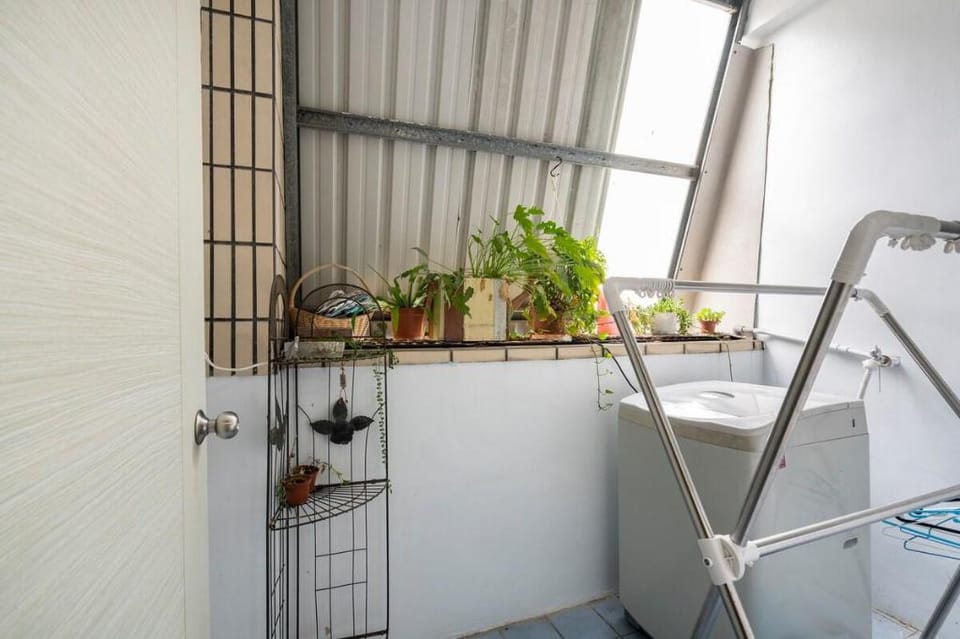 Twin studio next to seashore park(2) 海濱公園雙渡假屋之二 Apartment in Taiwan, Province of China