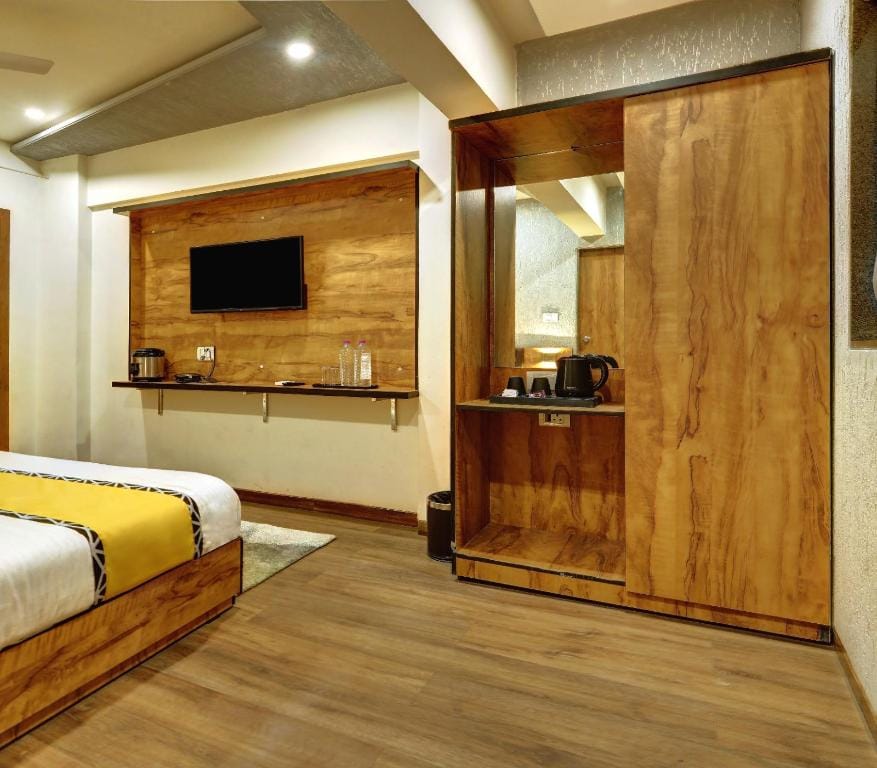 HOTEL DIAMOND PLAZA ,SURAT Apartment in Gujarat
