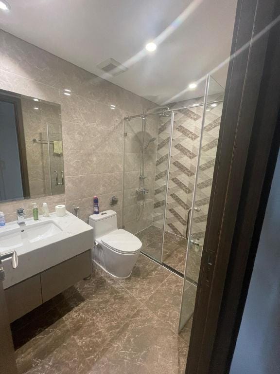 Căn Hộ Đẳng Cấp 4 Ngủ Westpoint. Vacation rental in Laos