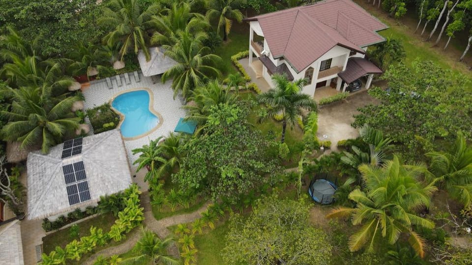Denikas Suites Hotel in Puerto Princesa