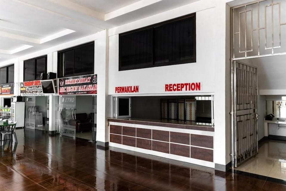 RedDoorz near Makassar Town Square 2 Hotel in Indonesia