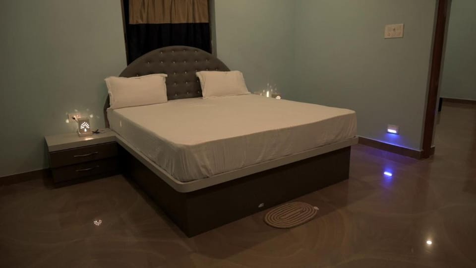 THE BOTTOMS UP VILLA Villa in Bhubaneswar