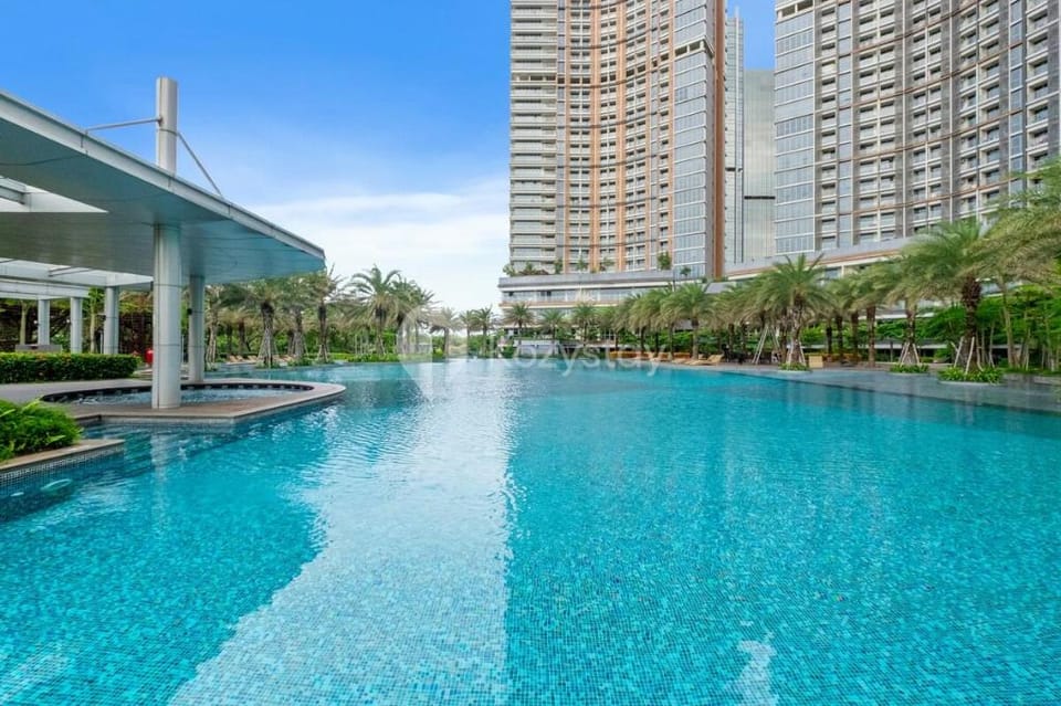 Neira by Kozystay - PIK Apartment in Jakarta