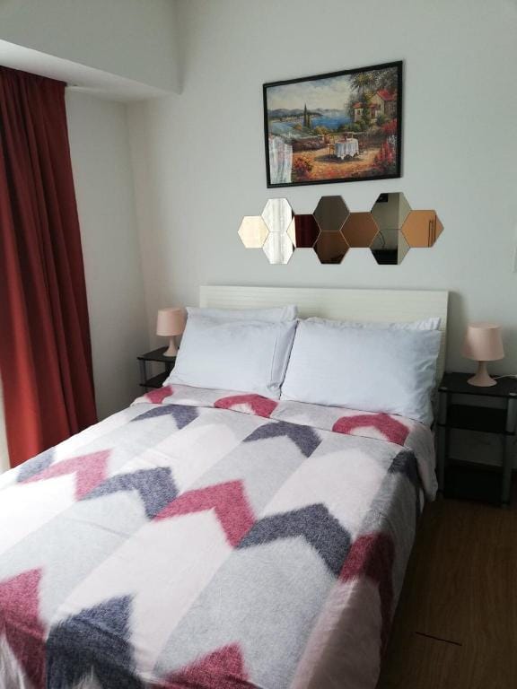 Majestic Riverbank View 1BR @ Acqua Vacation rental in Mandaluyong